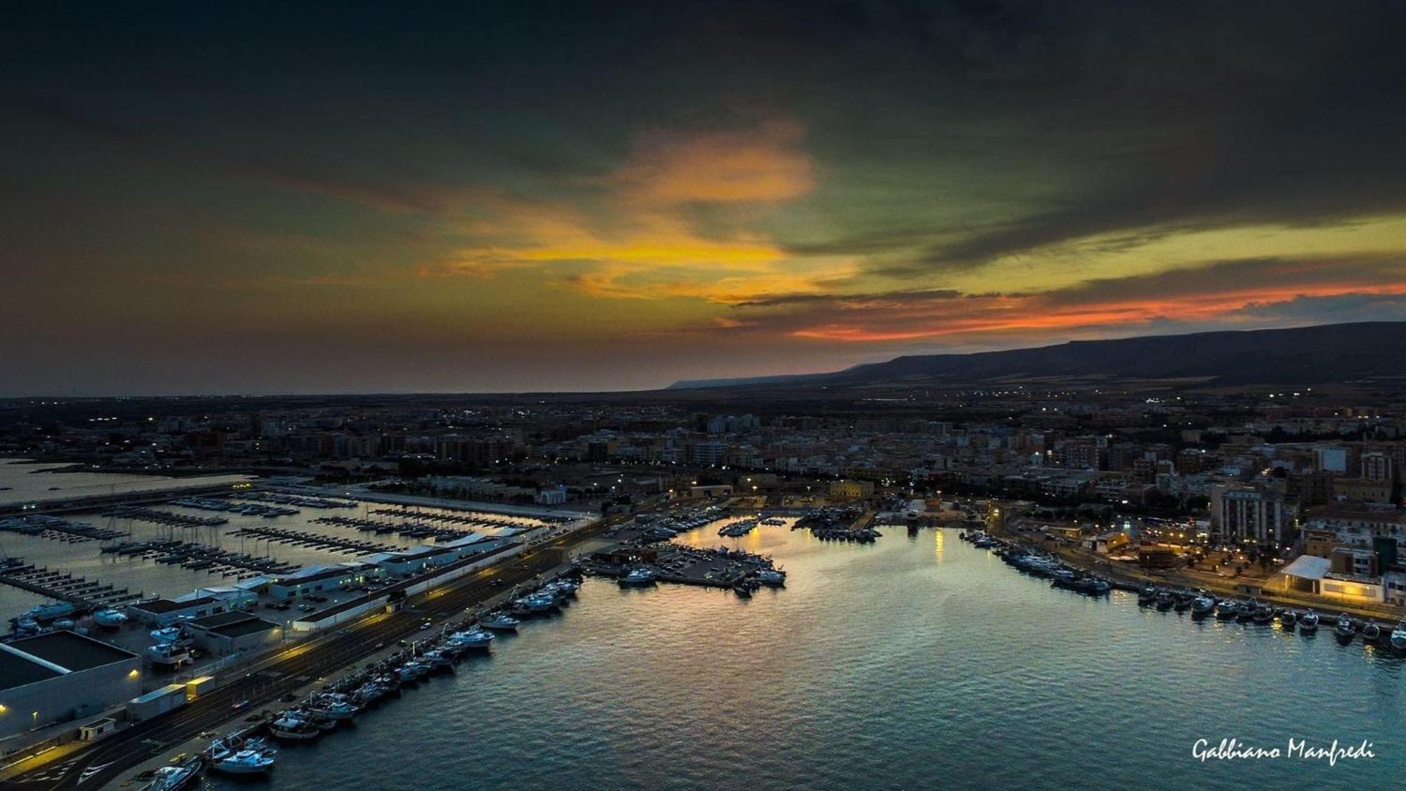 Ca Del Centro Aparthotel Manfredonia Luaran gambar